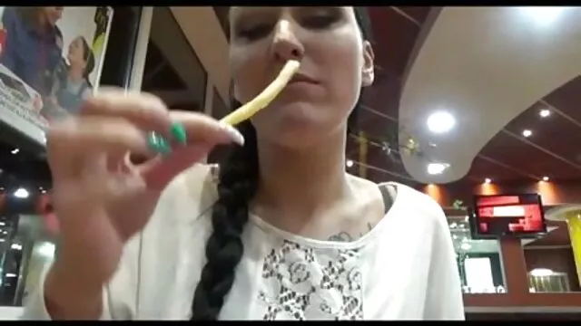 פורנו ללא רישום  מאהב סקס ישראלי בתל אביב מזיין ציצים קופץ