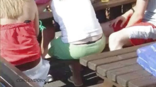 פורנו ללא רישום  אחרי שראה מספיק פורנו, האיש התקשר לזונה סקס עדן ישראלי ועשה סרטי פורנו משלו.