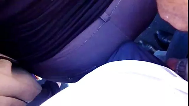 פורנו ללא רישום  גבר פורנן ישראלי נמתח ברקטום צמוד לחבר שלה עם זין גדול.