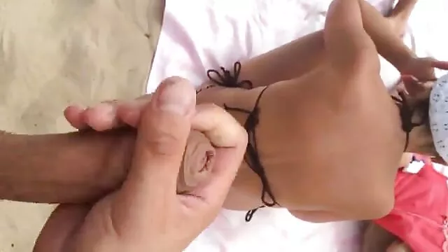 פורנו ללא רישום  שתי נשים יפות סקס צאט ישראל נהנות עם גבר שחור שרירי
