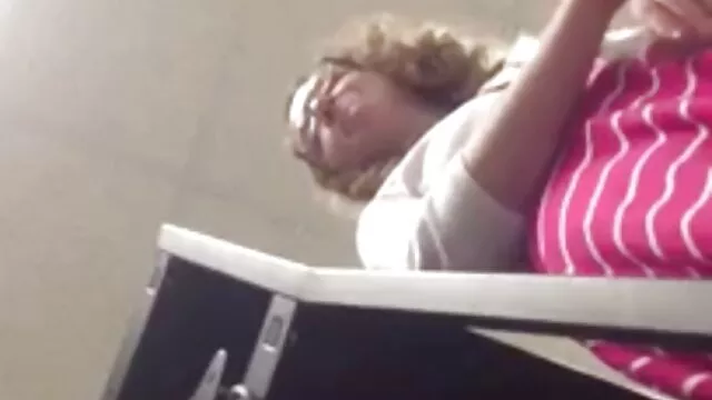 פורנו ללא רישום  בלונדינית מרוויחה קוקסינלית ישראלית פורנו כסף מככב בסרט למבוגרים