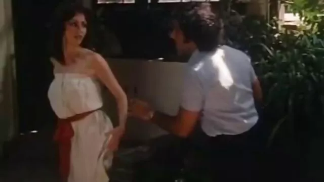 פורנו ללא רישום  האישה הצעירה שמלאה בתשוקה מעוררת סרטוני סקס חינם ישראלי כלב בוגר על בגידה.