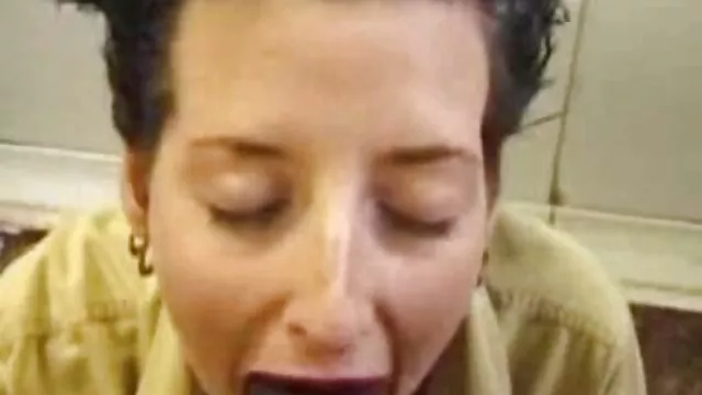 פורנו ללא רישום  הבחורה מגלמת רצון באורגיה סקס ישראלי נוער חמה