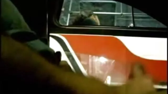 פורנו ללא רישום  לזונה הצעירה ישראליות מצלמות סקס יש חור ידידותי.